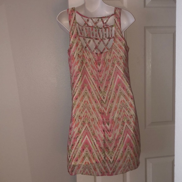 Pastel Dress with Caged Cut-out Back - Picture 5 of 5